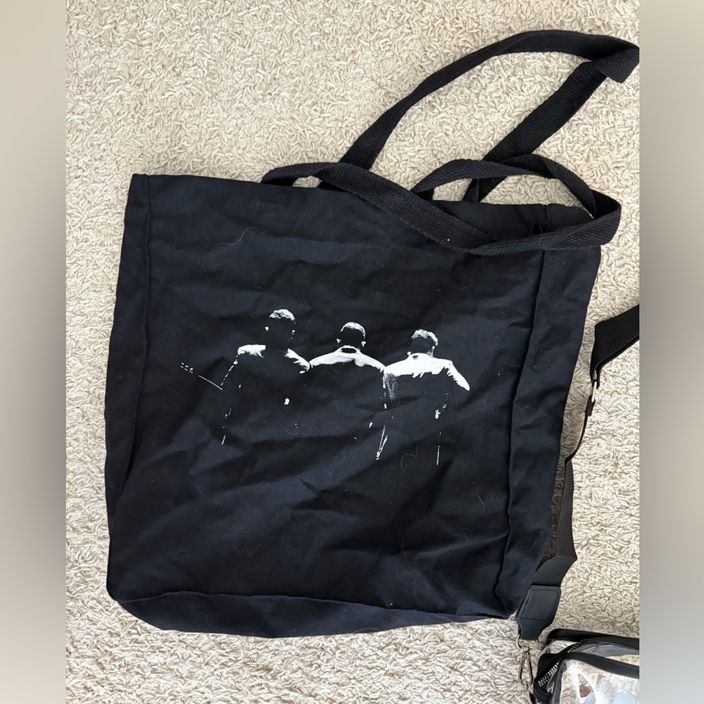 NWOT Jonas brothers Black Tote and Crossbody Bag Set - Picture 5 of 5